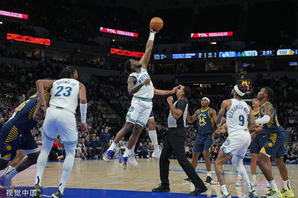 防线站位更 防线站位更