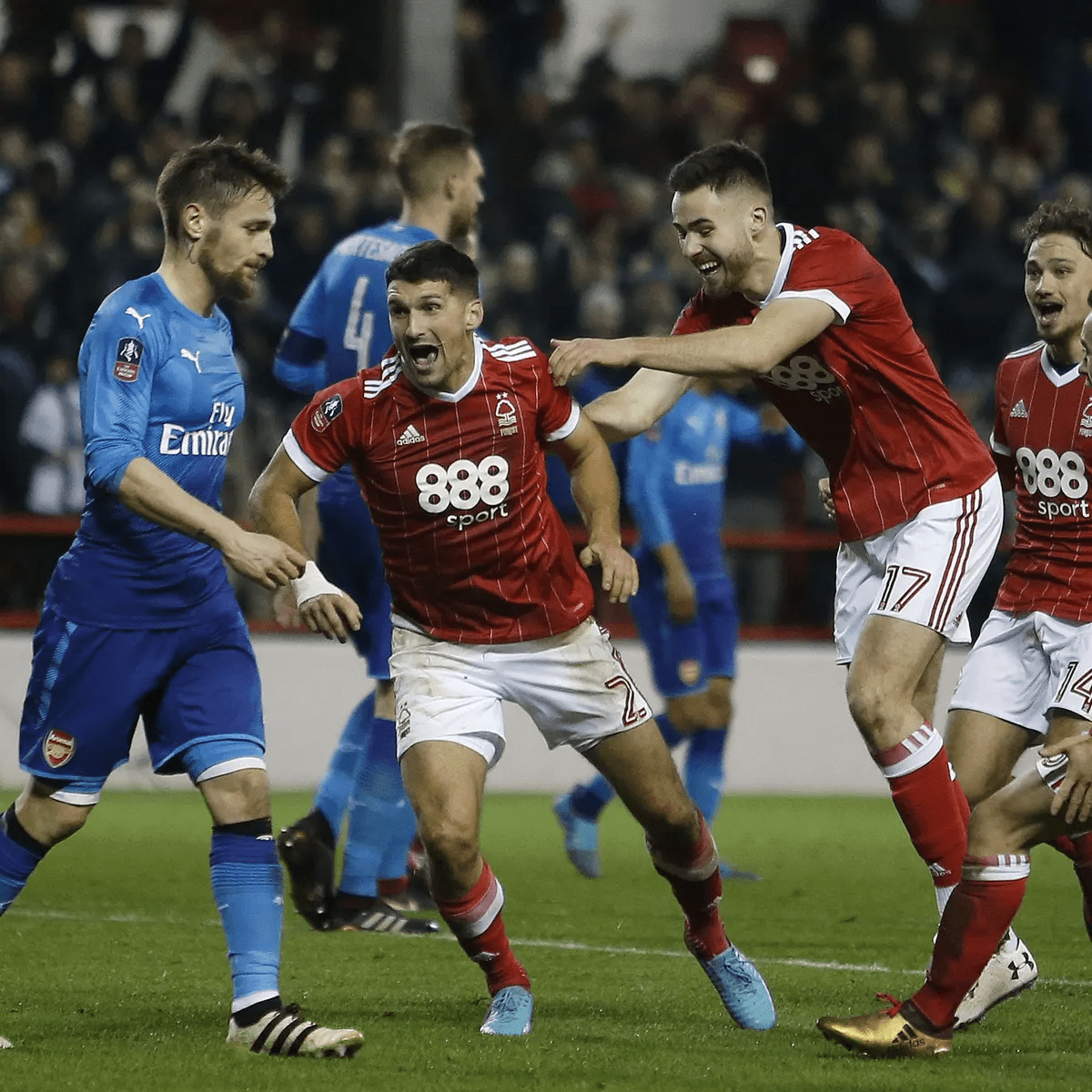 不只是赛场 不只是赛场