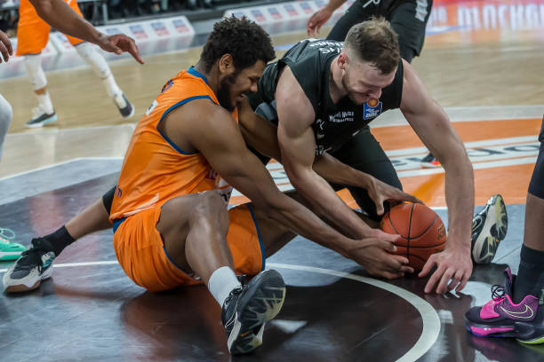 远不够的 远不够的