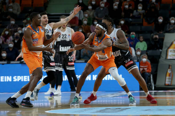 重金属足球 重金属足球